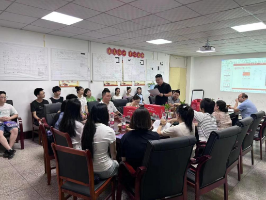 产教融合 以行践知——经资公司举行燃面业务宣讲会