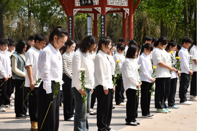 弘扬英烈精神 传承红色基因——我院开展2024年清明祭扫活动