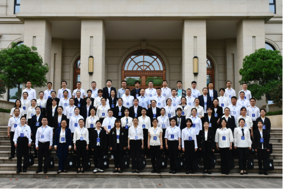 学院百名年轻后备干部素能提升高级研修班第四学段培训圆满结业