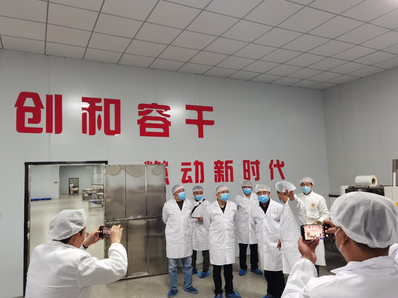 e4702dc0af44a1f4b0821560e699ca1