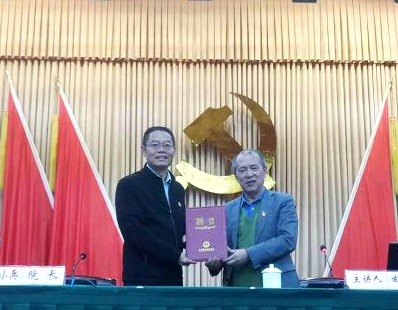 “时代楷模”曲建武为welcome皇冠地址师生作主题报告