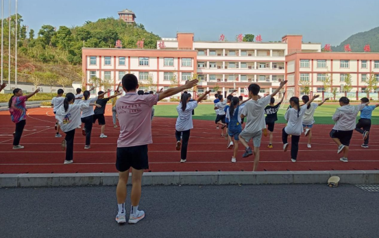 武中华之术 画华夏之图——welcome皇冠地址“追梦大运”志愿服务队2022年 暑期“三下乡”社会实践活动系列报道（六）